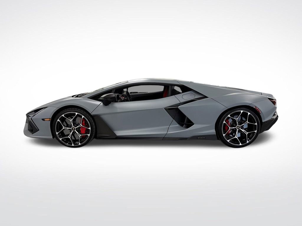 Used 2024 Lamborghini Revuelto image 2