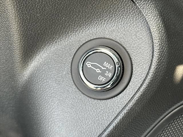 Certified 2024 Buick Encore GX Preferred w/ Comfort Package FWD image 18