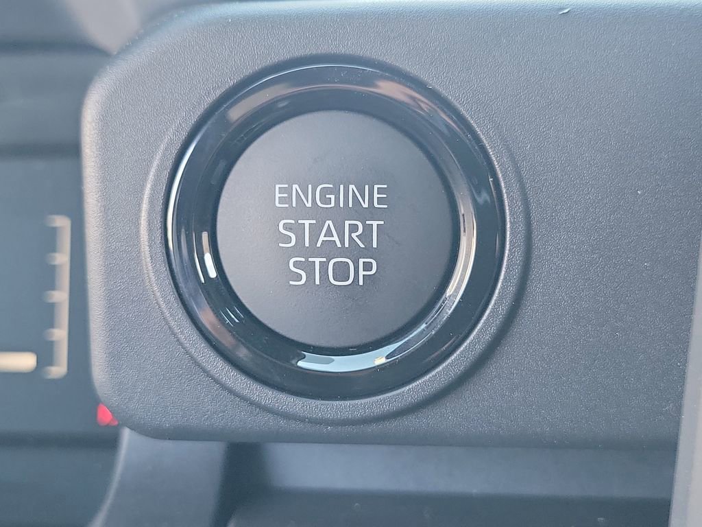 Used 2026 Toyota Tacoma SR5 image 10