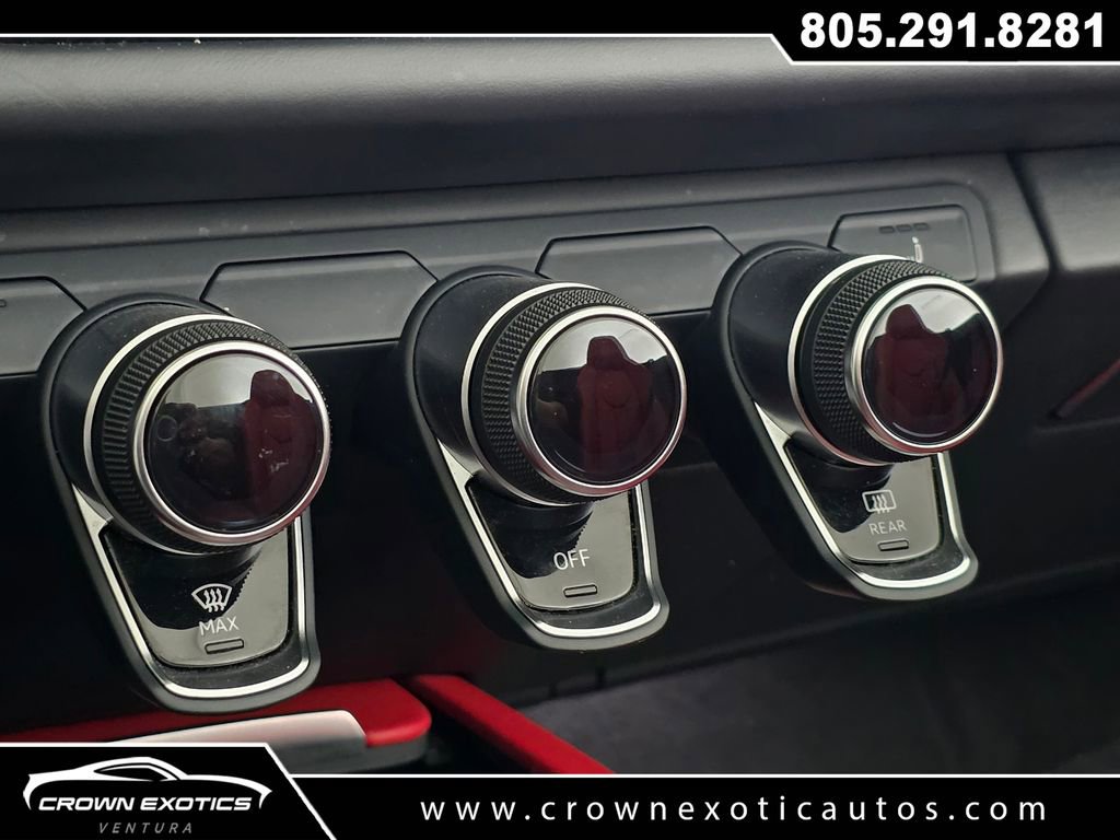 Used 2022 Audi R8 V10 w/ Carbon Exterior Package RWD image 28