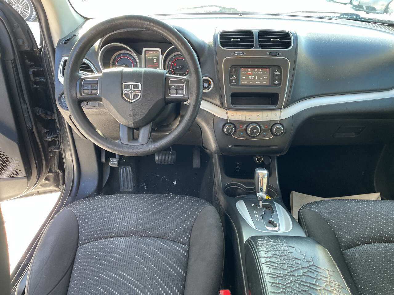 Used 2018 Dodge Journey SE image 26