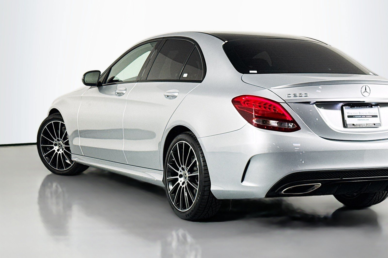 Certified 2018 Mercedes-Benz C 300 Sedan image 15