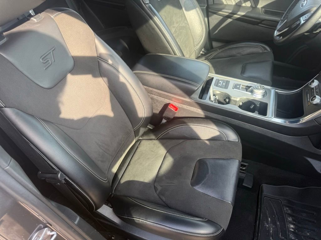 Used 2019 Ford Explorer Limited w/ Class III Trailer Tow Package image 15