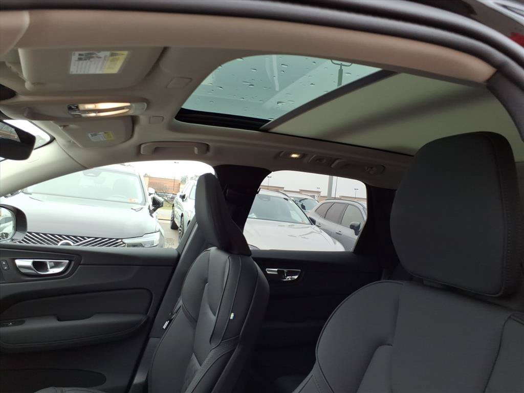 Used 2026 Volvo XC60 B5 Plus w/ Protection Package Premier AWD/4WD image 11