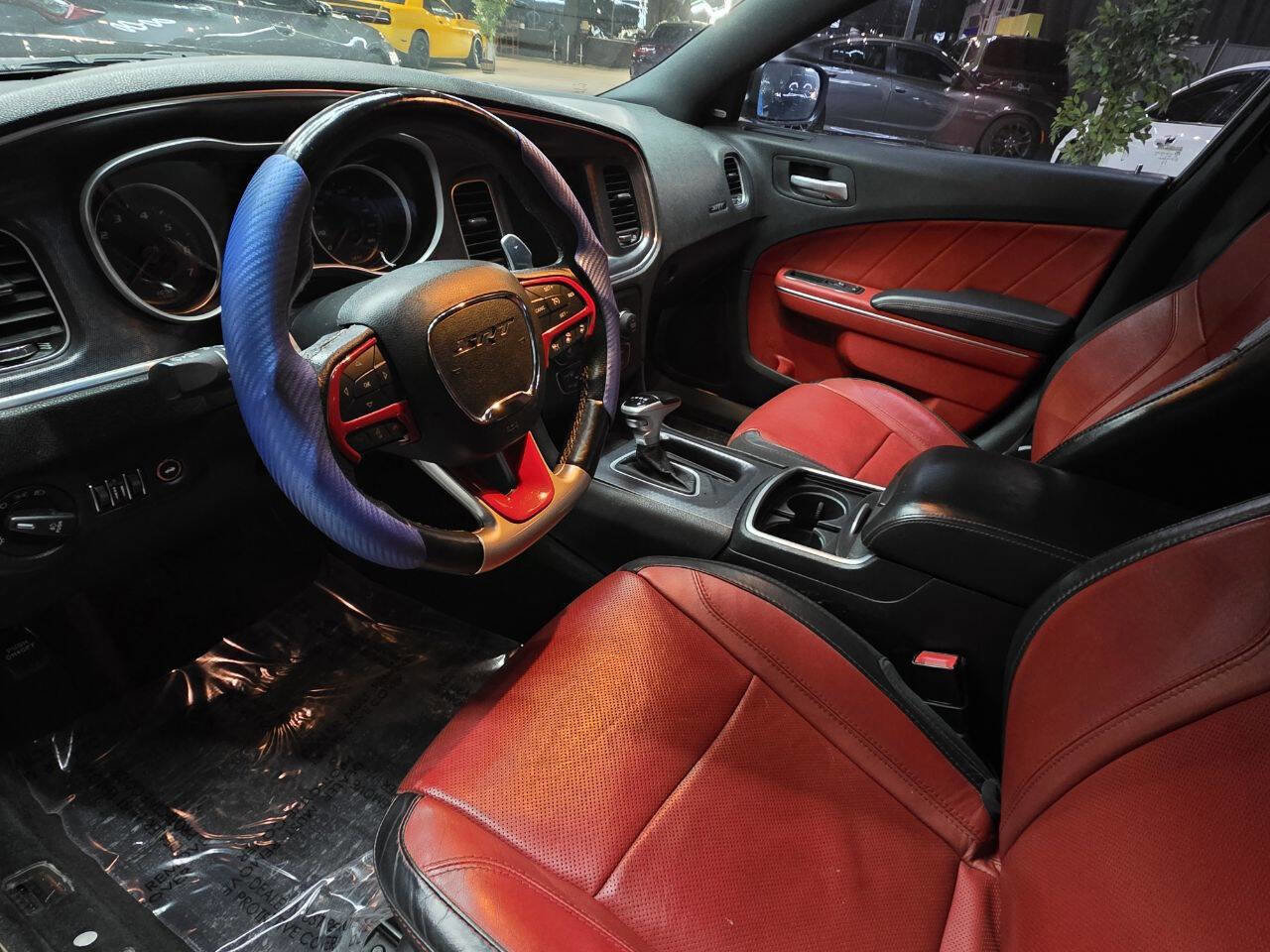 Used 2017 Dodge Charger SRT w/ Harman/Kardon Audio Group image 13