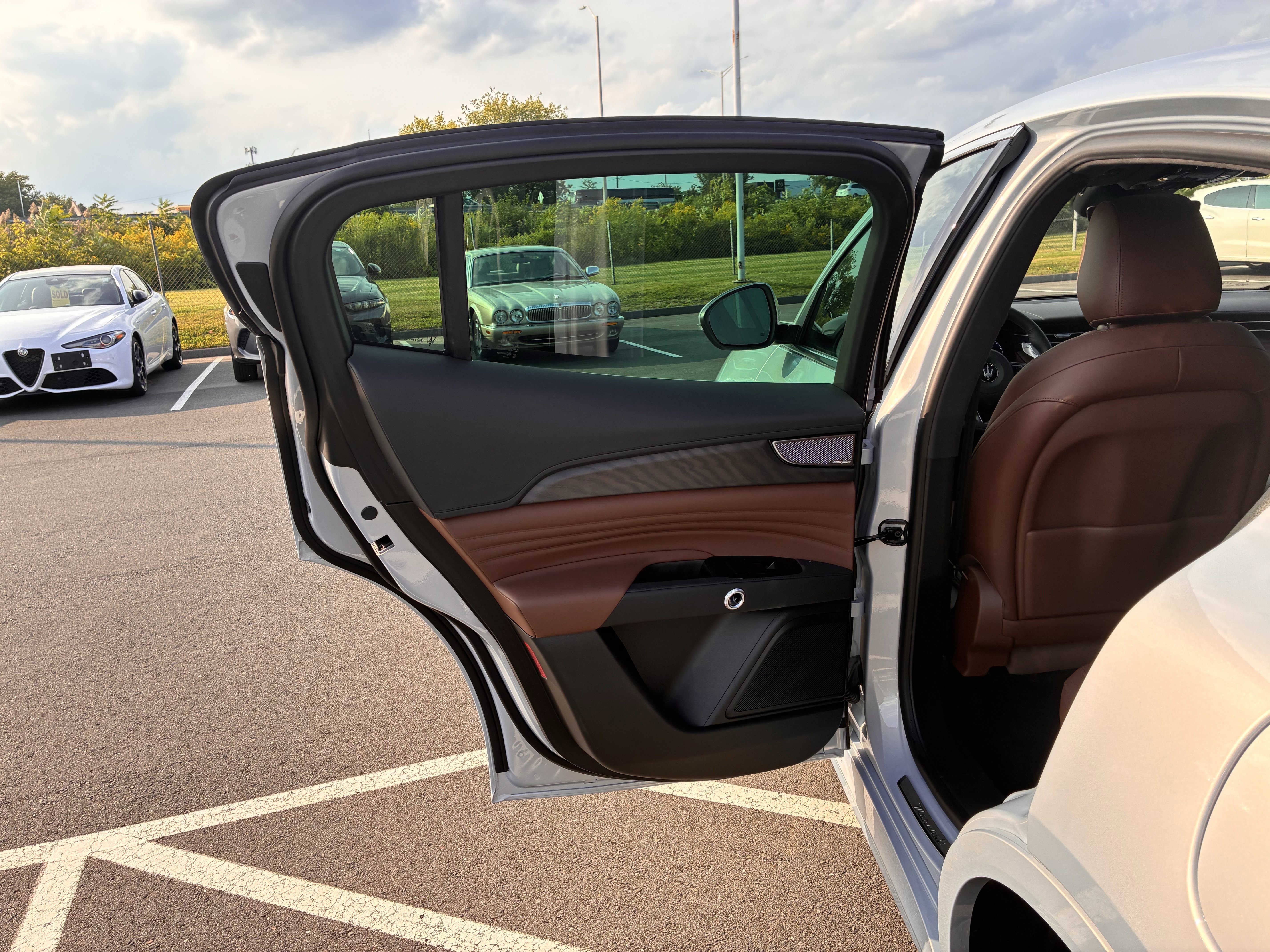 New 2025 Maserati Grecale GT image 30