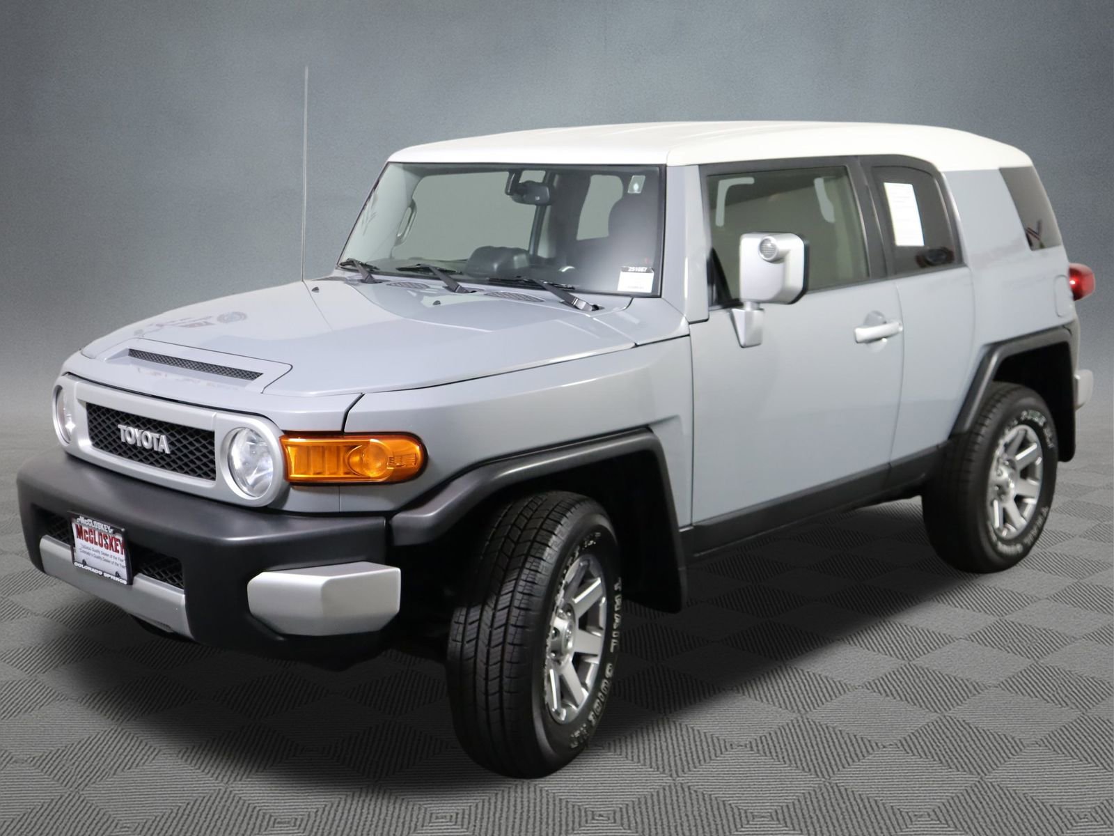 Used 2014 Toyota FJ Cruiser 4WD w/ Upgrade Package image 10