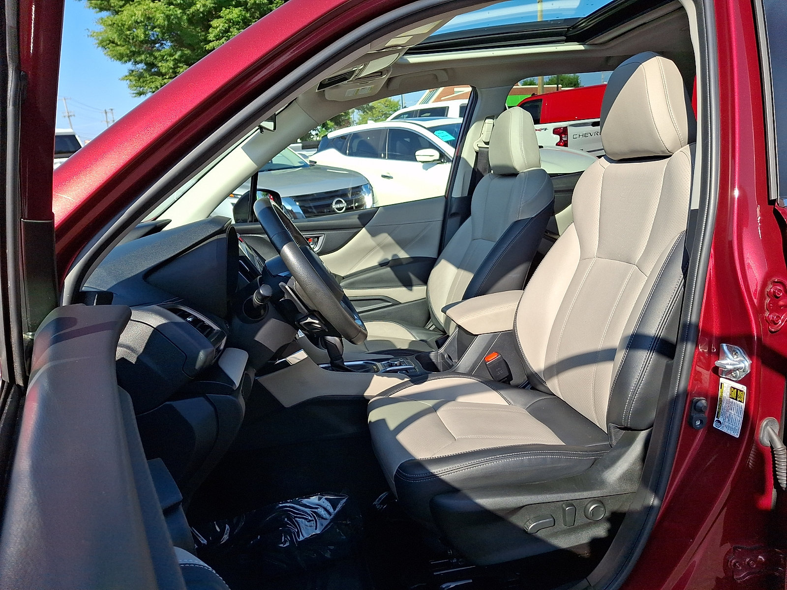 Used 2024 Subaru Forester Limited AWD/4WD image 13