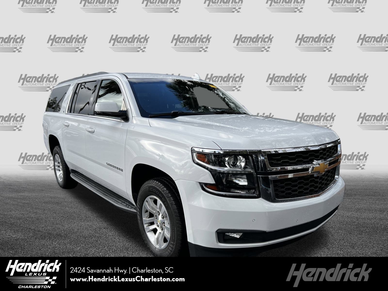 Used 2018 Chevrolet Suburban LT image 1
