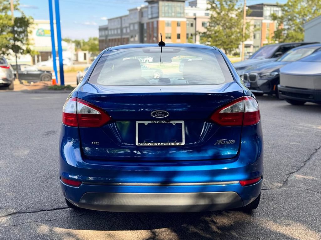 Used 2019 Ford Fiesta SE w/ Cold Weather Package FWD image 5