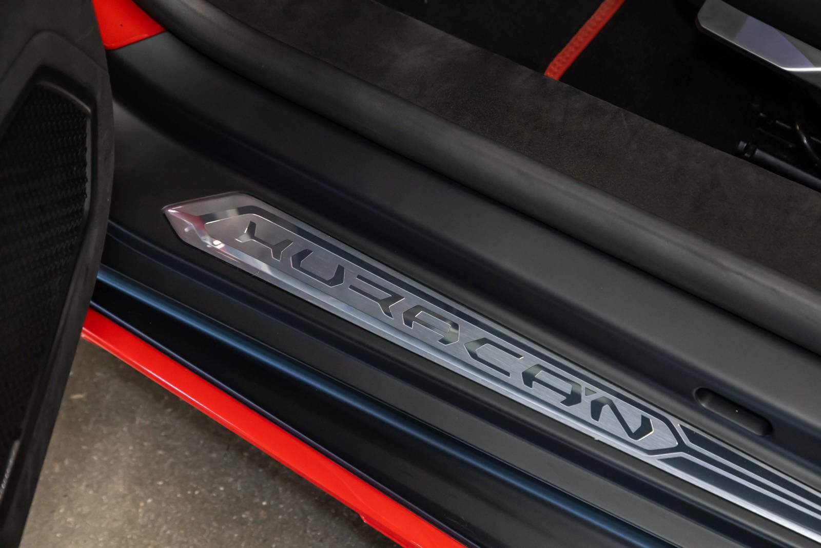 Used 2024 Lamborghini Huracan Sterrato AWD/4WD image 39
