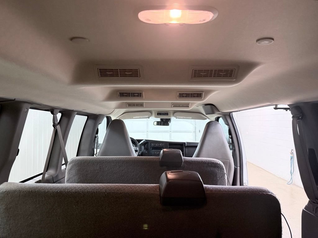 Used 2020 Chevrolet Express 3500 LT w/ LT Preferred Equipment Group RWD image 20