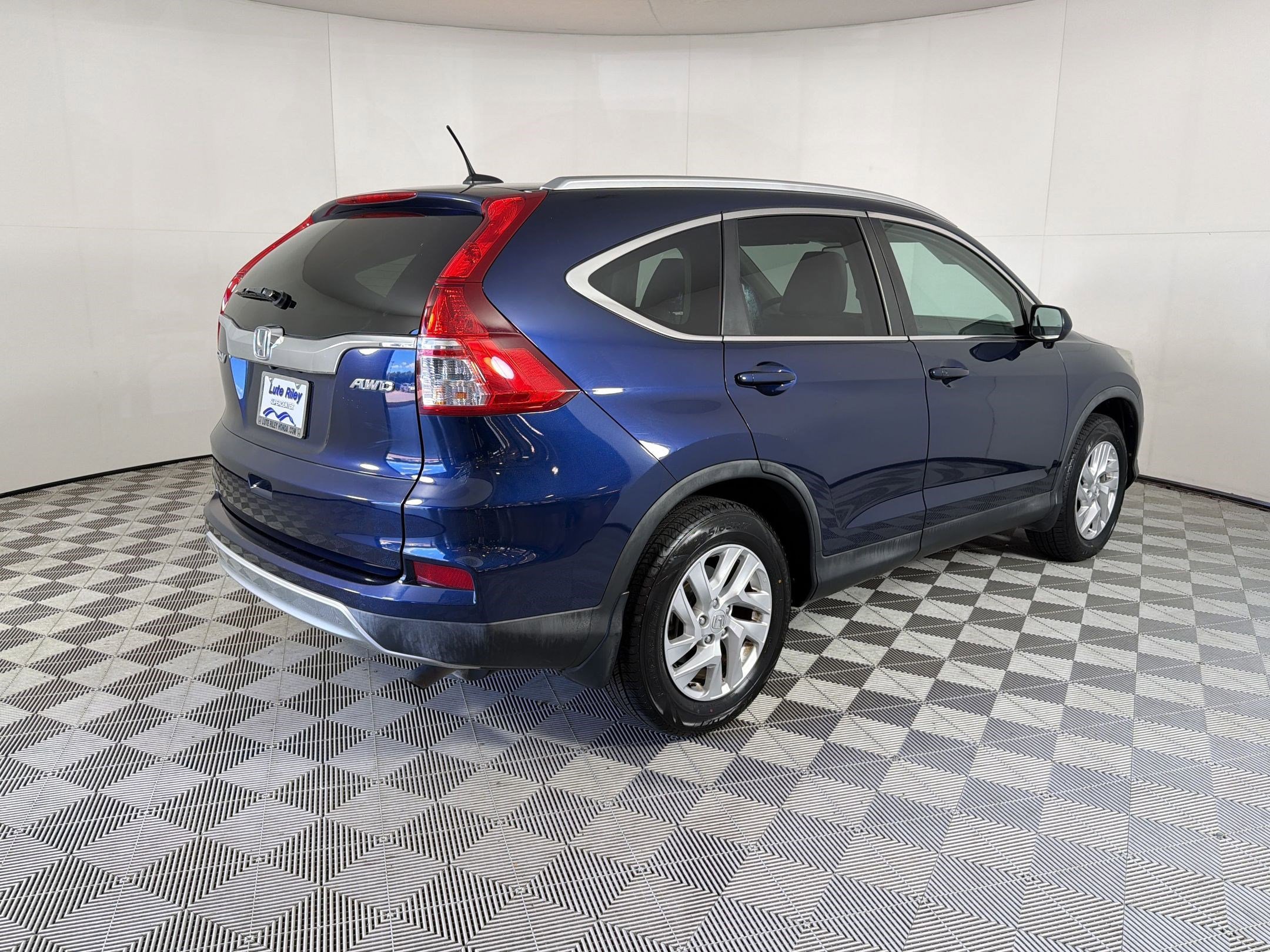 Used 2016 Honda CR-V EX-L image 9