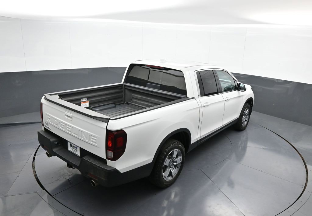 Certified 2025 Honda Ridgeline RTL image 38