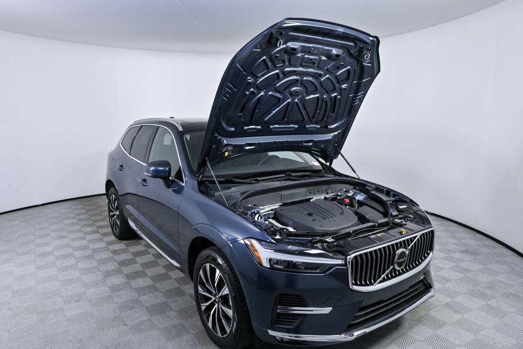 Certified 2023 Volvo XC60 B5 Plus w/ Protection Package AWD/4WD image 33