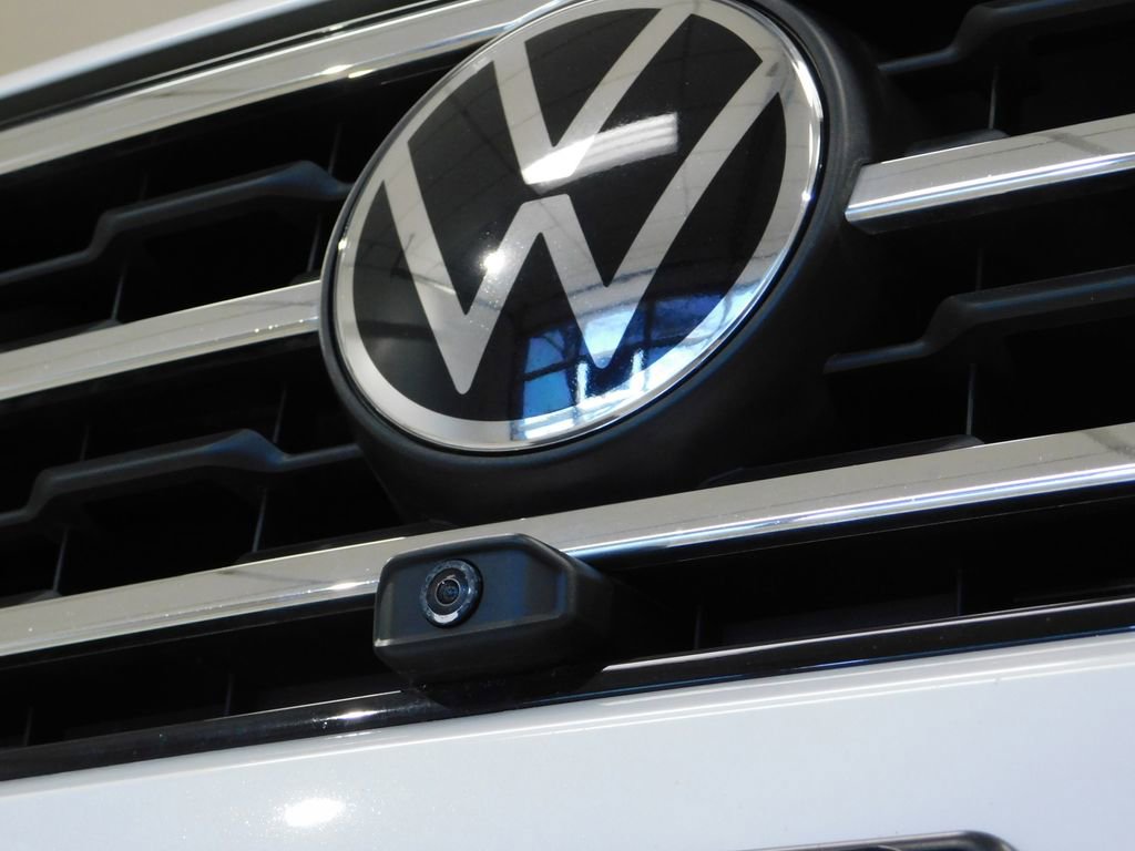Used 2023 Volkswagen Atlas Cross Sport SEL Premium R-Line image 14