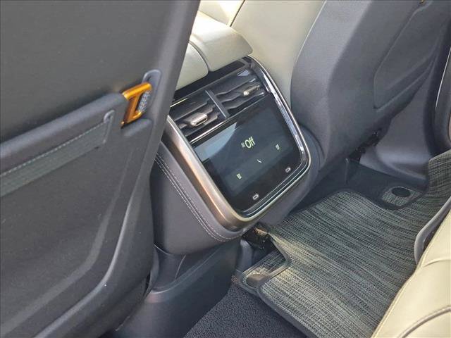 Used 2022 Rivian R1T Adventure AWD/4WD image 18