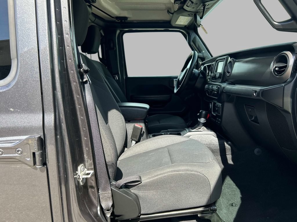 Used 2021 Jeep Gladiator Sport AWD/4WD image 16