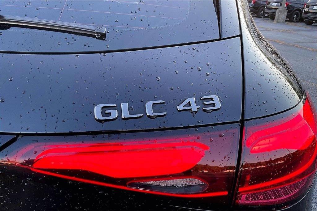 Used 2025 Mercedes-Benz GLC 43 AMG 4MATIC image 25