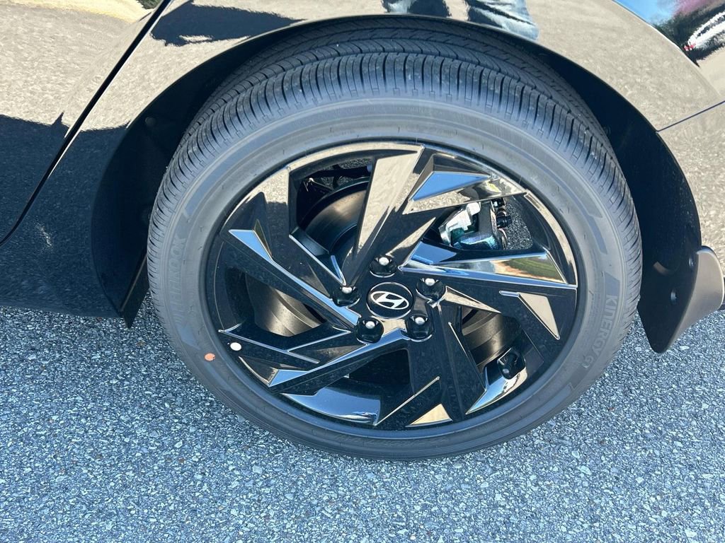 New 2026 Hyundai Elantra SEL Sport image 11