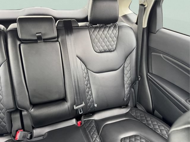 Certified 2024 Ford Edge Titanium AWD/4WD image 18