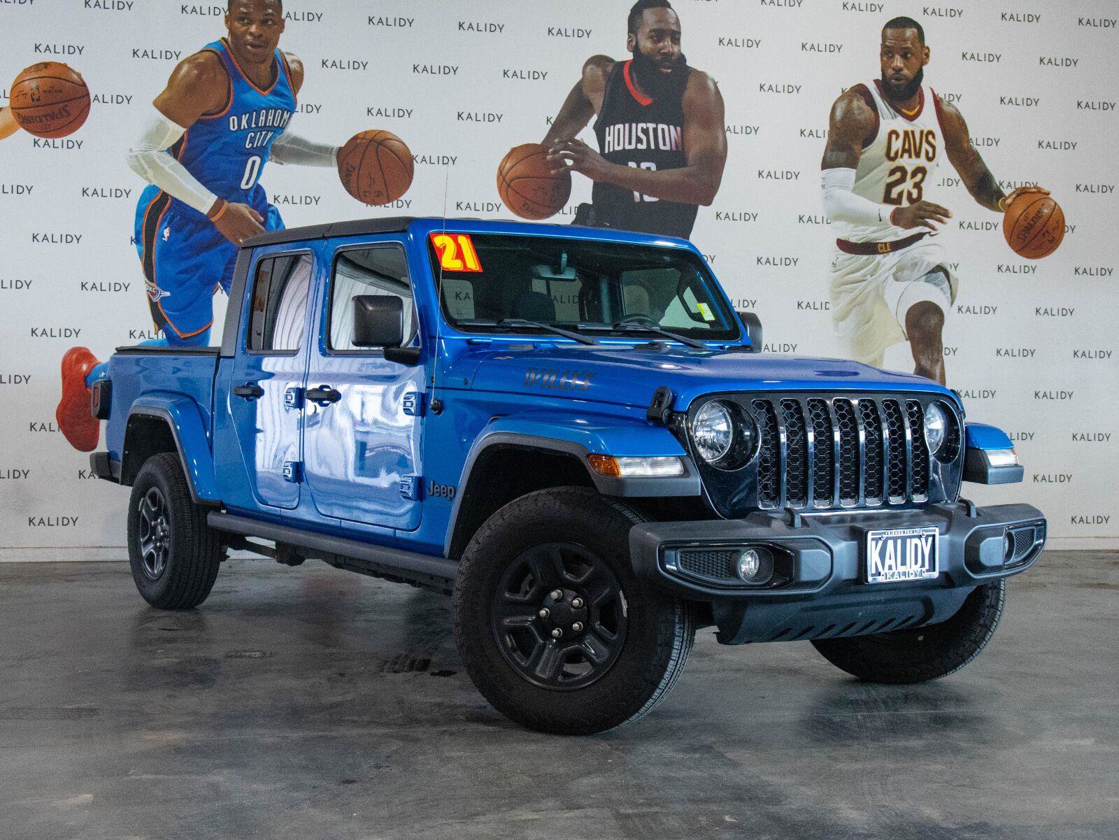Used 2021 Jeep Gladiator Sport AWD/4WD image 2