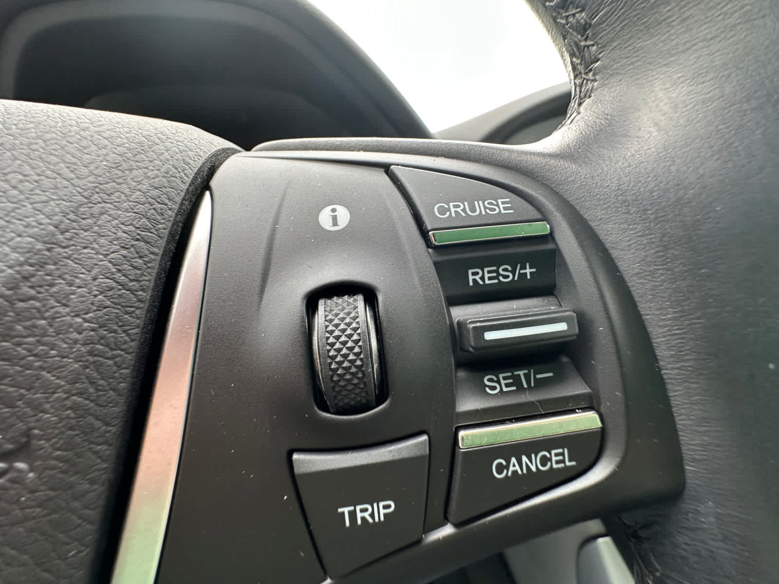 Used 2017 Acura TLX FWD image 25