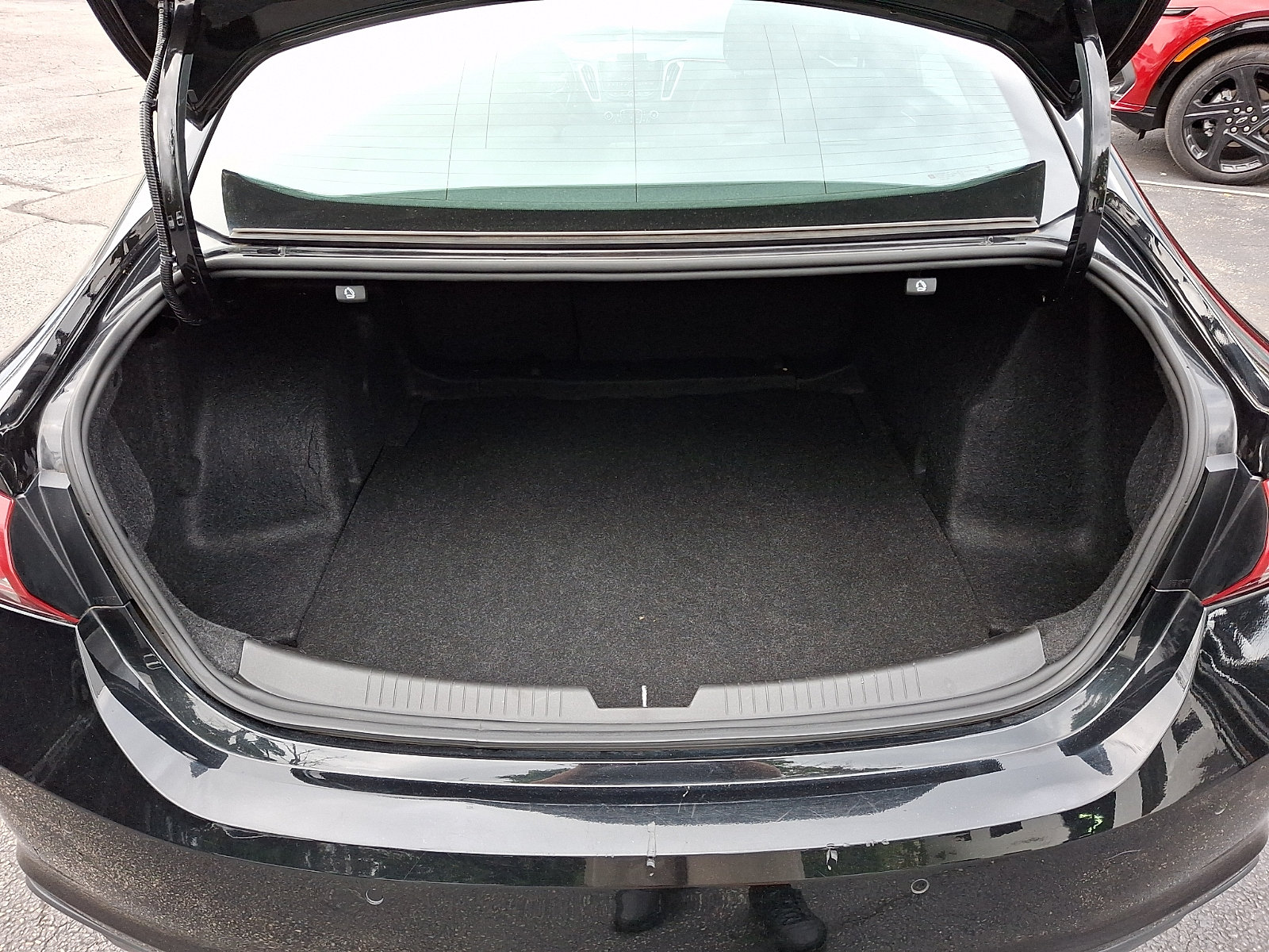 Certified 2021 Chevrolet Malibu LT w/ Redline Edition FWD image 29