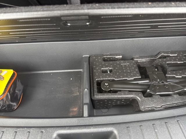 Used 2023 Kia Sorento SX image 48