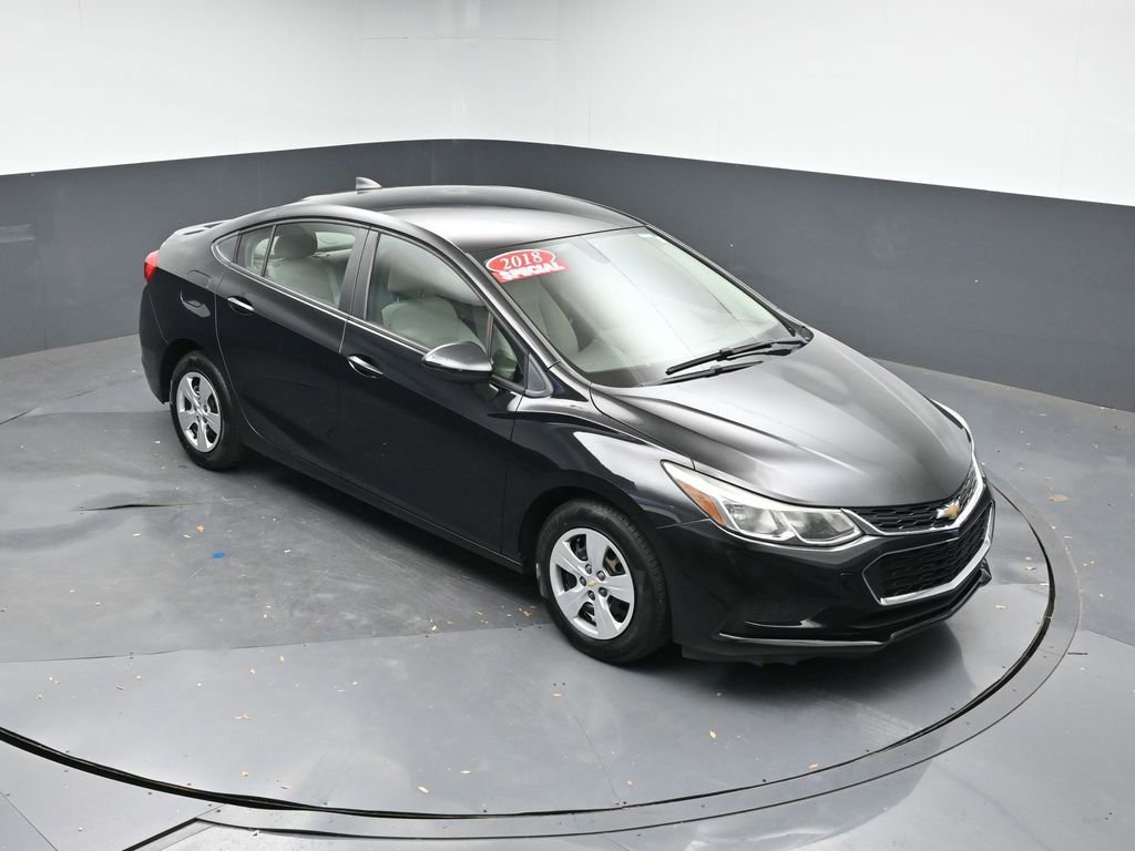 Used 2018 Chevrolet Cruze LS image 36