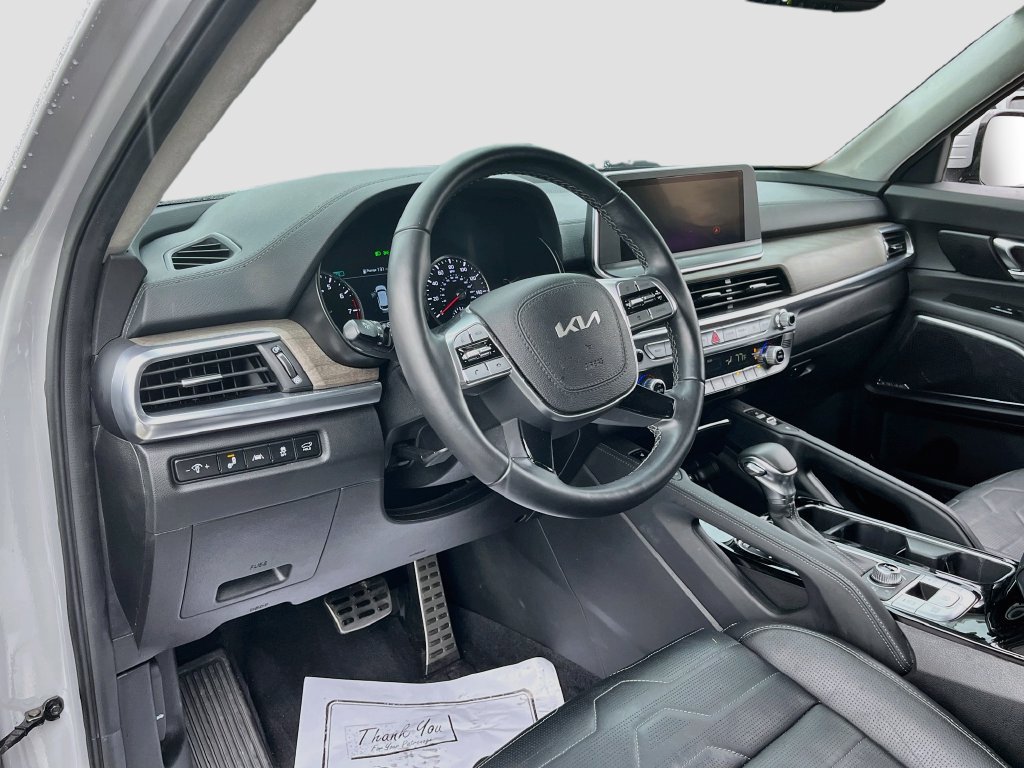 Used 2022 Kia Telluride SX w/ SX Prestige Package AWD/4WD image 9