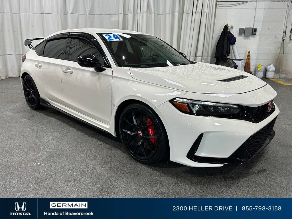 Used 2024 Honda Civic Type R image 1