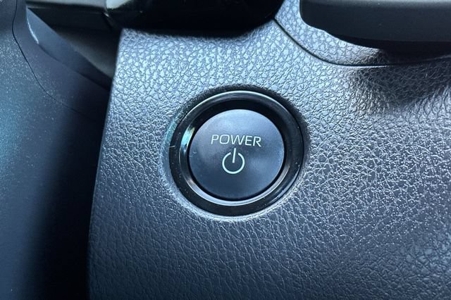 Used 2025 Toyota Camry XSE FWD image 18