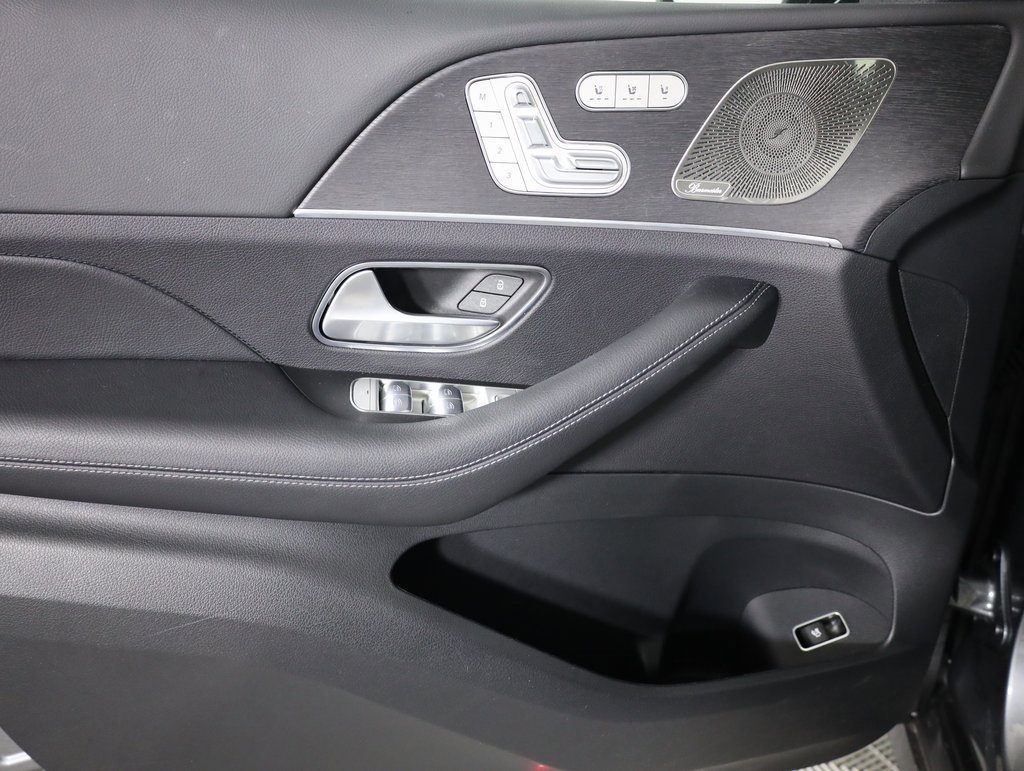 Certified 2025 Mercedes-Benz GLE 450 4MATIC image 9