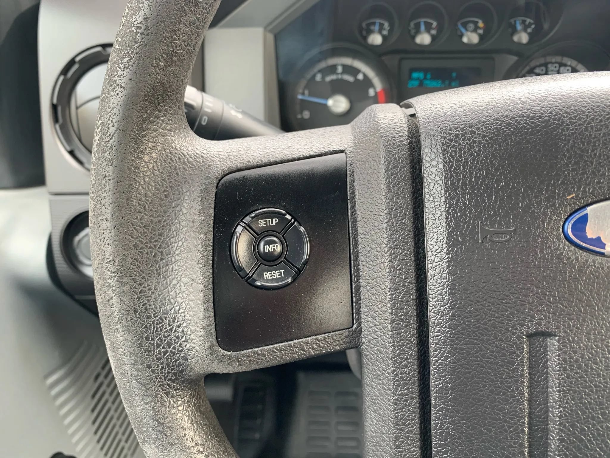 Used 2011 Ford F550 2WD Crew Cab Super Duty w/ Trailer Tow Pkg image 13