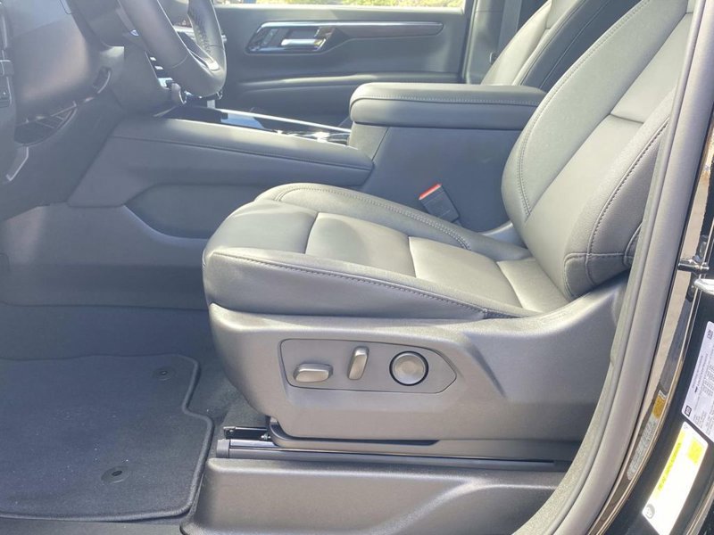 New 2026 Chevrolet Suburban LT w/ Comfort Package image 19
