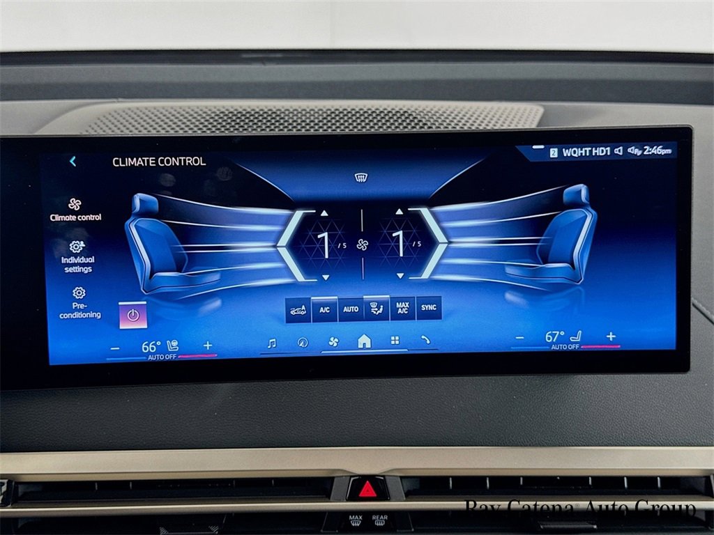 Used 2025 BMW iX xDrive50 w/ Premium Package image 16