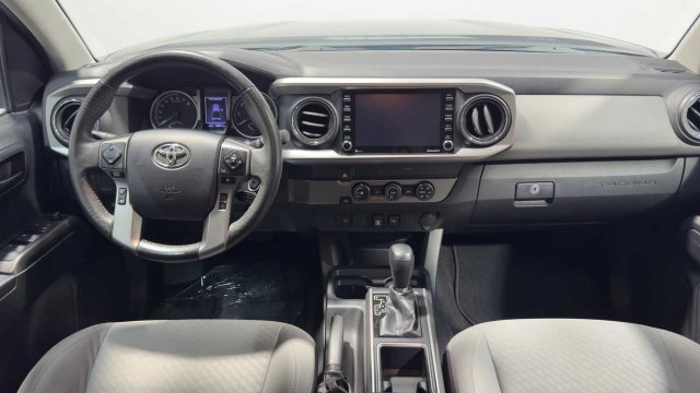 Used 2020 Toyota Tacoma SR5 RWD image 16