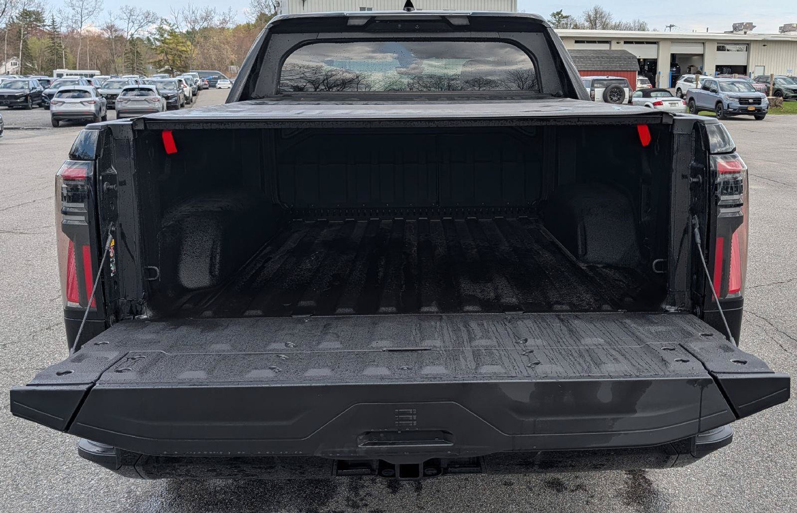 Certified 2025 GMC Sierra EV Denali AWD/4WD image 10