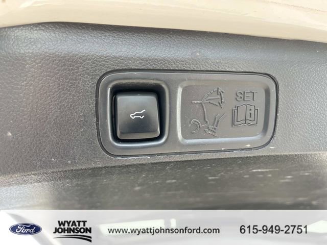 Used 2022 Ford Expedition Max Limited image 13