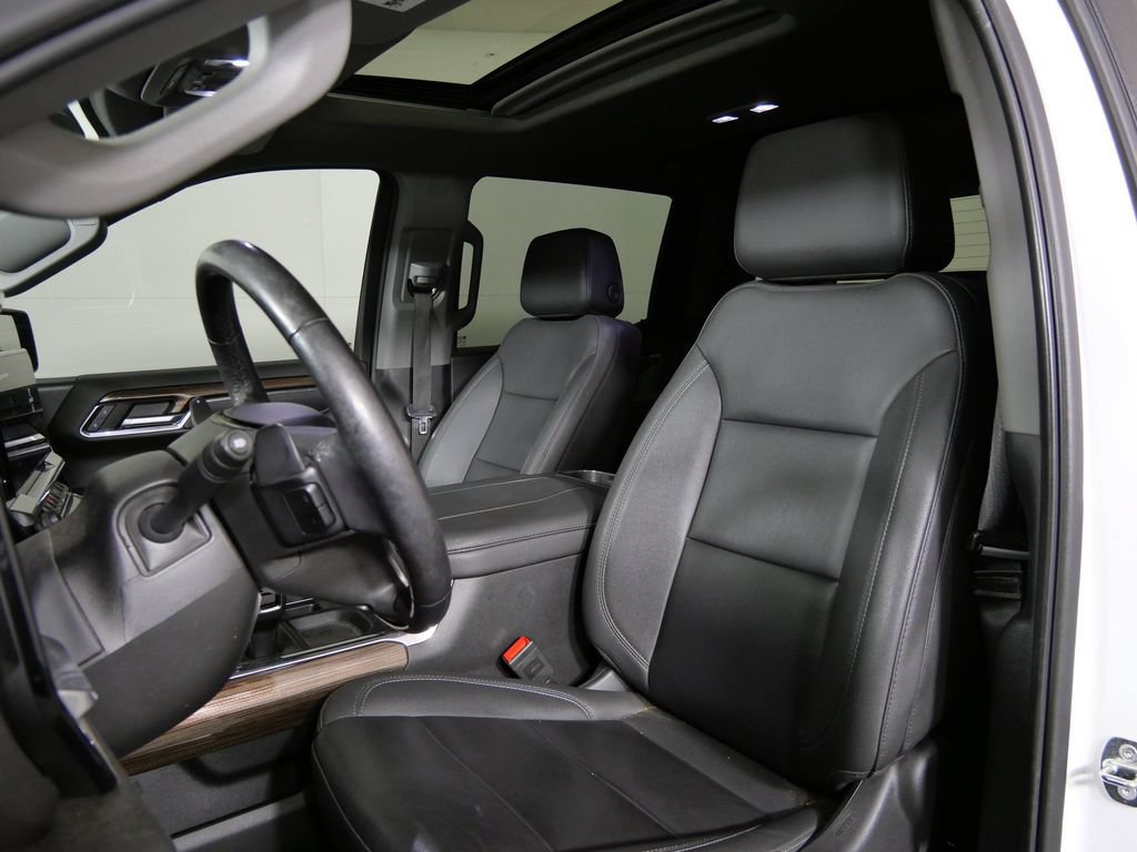 Used 2023 Chevrolet Silverado 1500 RST w/ Rally Edition AWD/4WD image 14