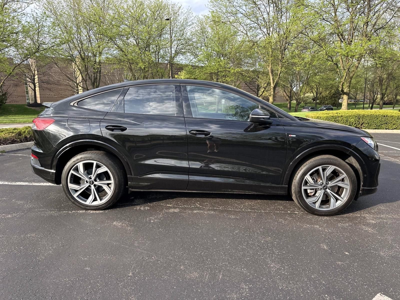 Used 2023 Audi Q4 e-tron Premium Plus w/ Premium Plus image 4