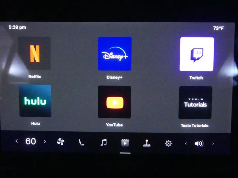 Used 2022 Tesla Model S Plaid image 20