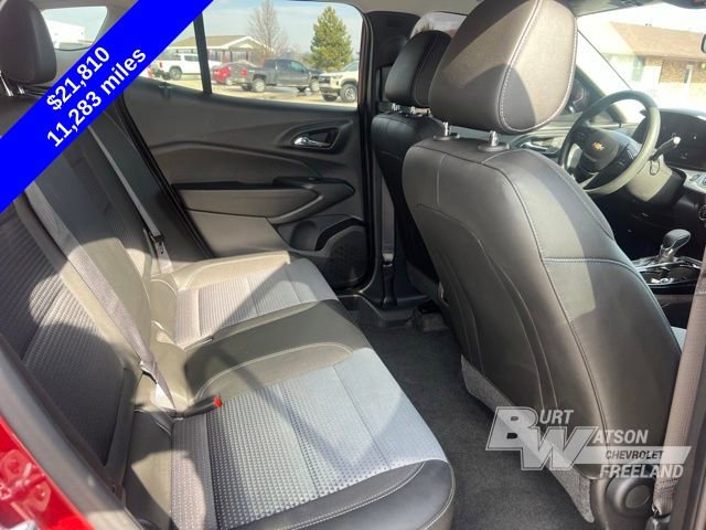 Used 2025 Chevrolet Trax LT image 22