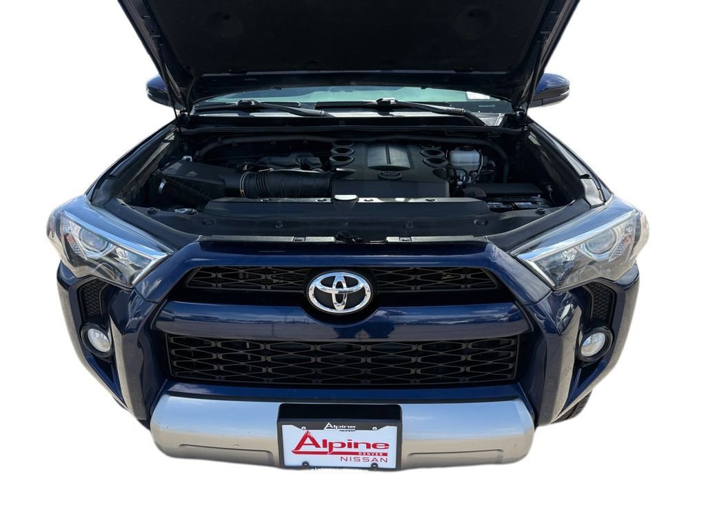 Used 2017 Toyota 4Runner TRD Off-Road Premium AWD/4WD image 18