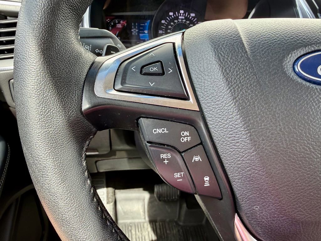 Used 2019 Ford Edge Titanium w/ Equipment Group 301A image 26