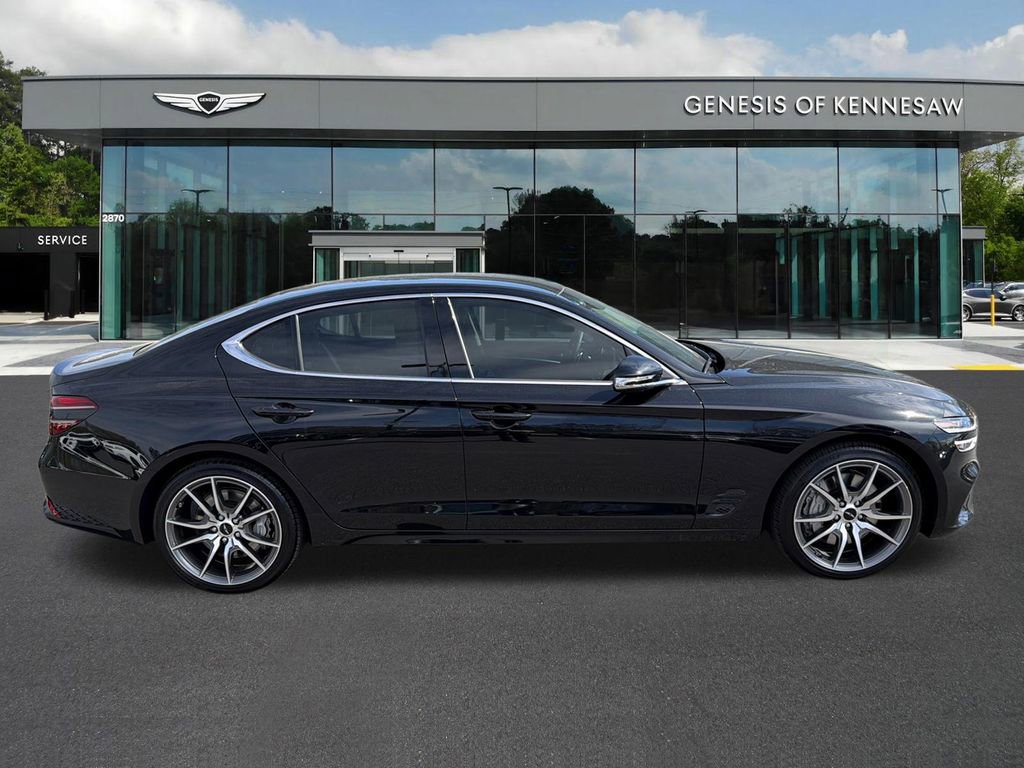 Used 2026 Genesis G70 2.5T image 8