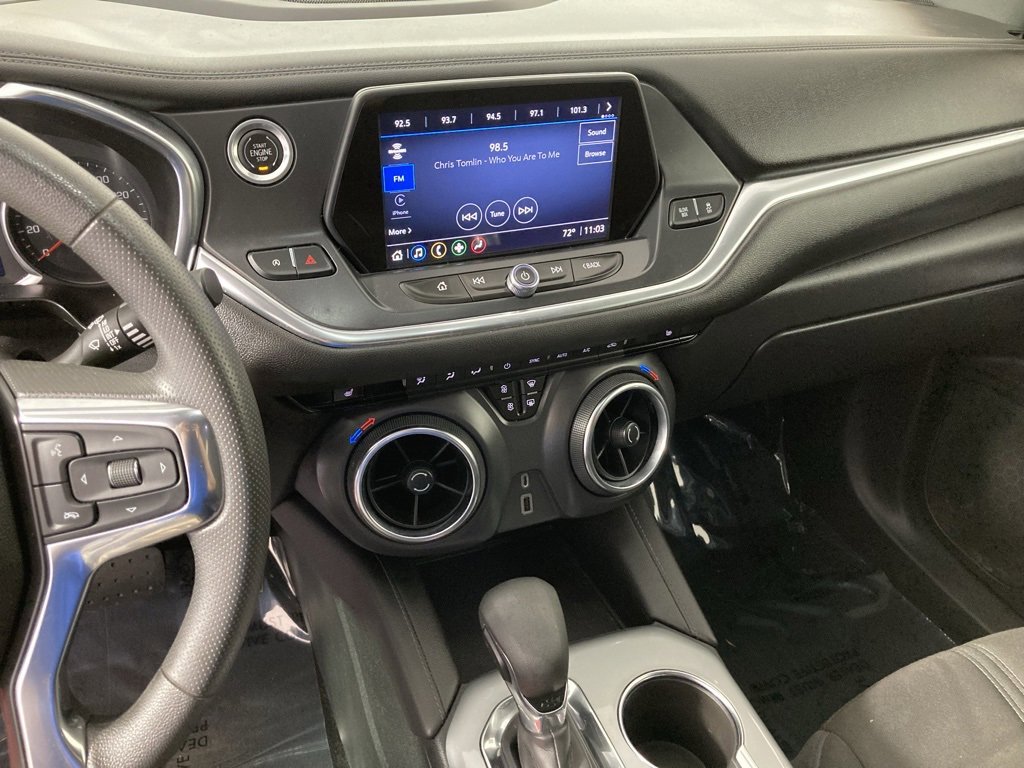 Used 2022 Chevrolet Blazer LT image 2
