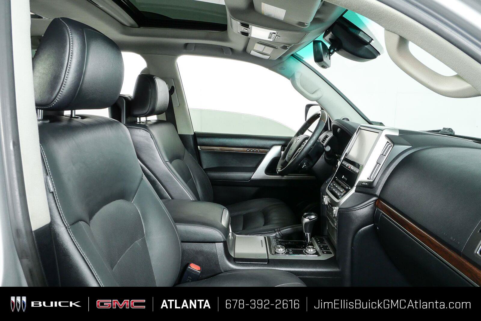 Used 2017 Toyota Land Cruiser AWD/4WD image 24