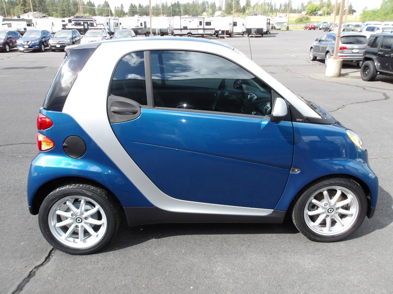 Used 2009 smart fortwo passion RWD image 6